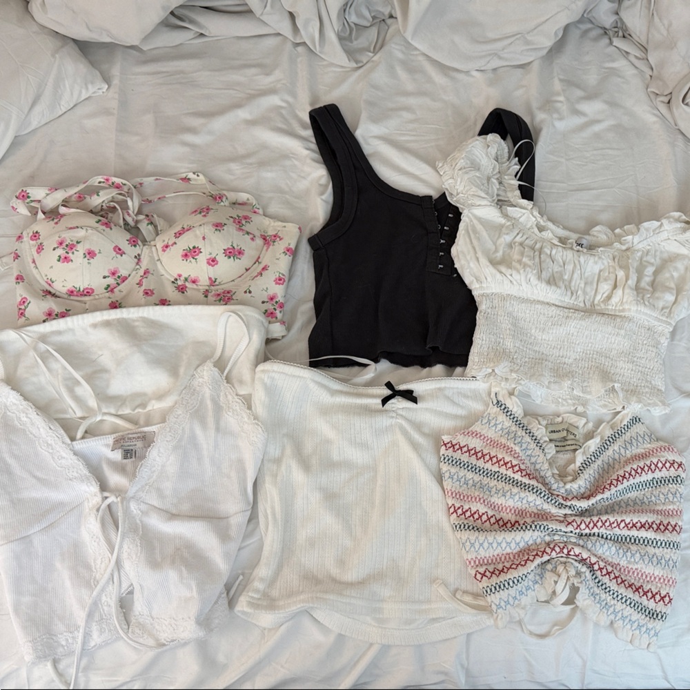 Bundle of 6 tank tops BLACK BOW WHITE TUBE TOP SOLD